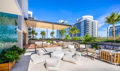 11 NE 6th Street Miami FL 33132