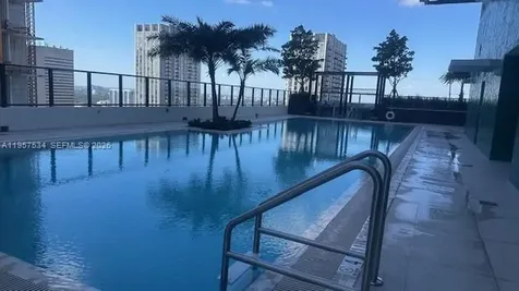 11 NE 6th Street Miami FL 33132