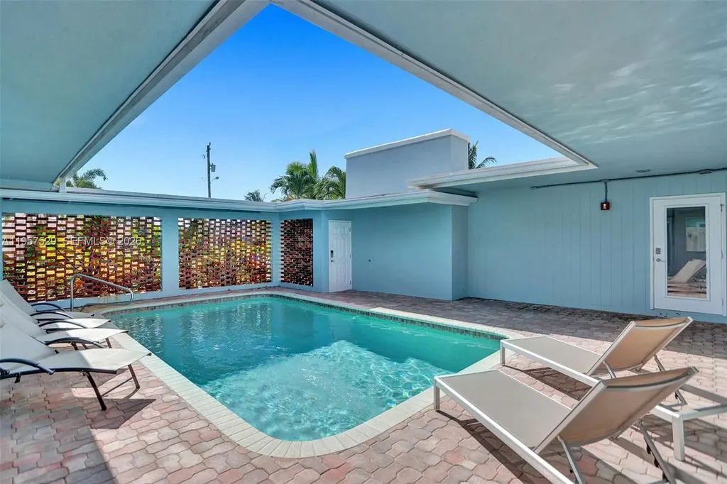 1341 SE 7th Avenue Pompano Beach FL 33060