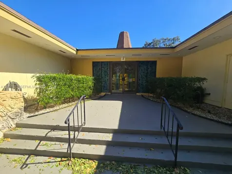 5151 W Oakland Park Boulevard Lauderdale Lakes FL 33313