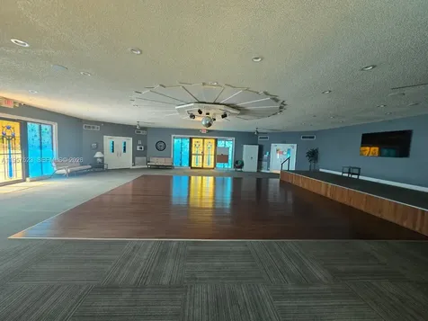 5151 W Oakland Park Boulevard Lauderdale Lakes FL 33313