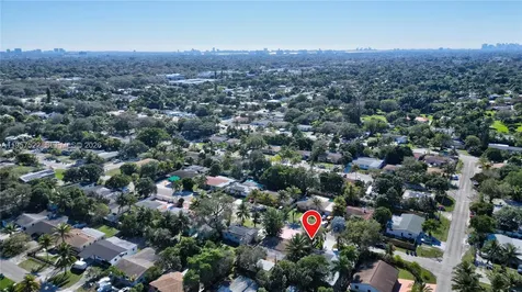 315 NE 160th Terrace Miami FL 33162