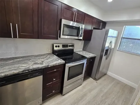 4020 Del Rio Way Sunrise FL 33351