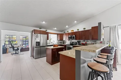 2915 NW 95th Avenue Coral Springs FL 33065