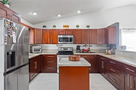 2915 NW 95th Avenue Coral Springs FL 33065