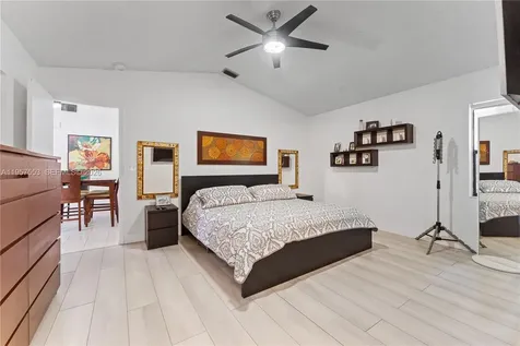 2915 NW 95th Avenue Coral Springs FL 33065