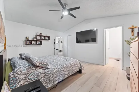 2915 NW 95th Avenue Coral Springs FL 33065