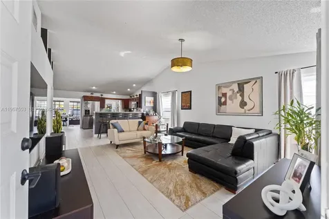 2915 NW 95th Avenue Coral Springs FL 33065