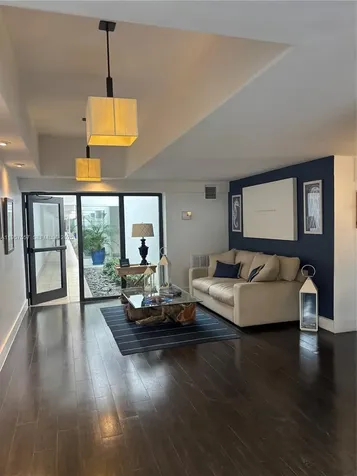 5845 Collins Avenue Miami Beach FL 33140