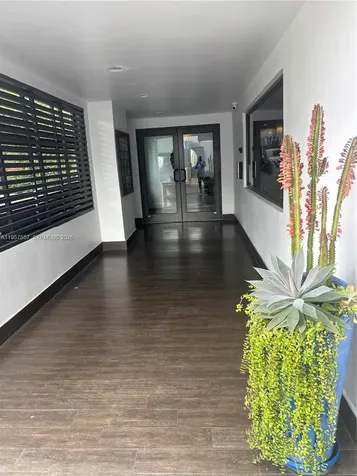 5845 Collins Avenue Miami Beach FL 33140