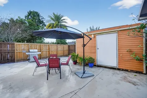 3427 NW 196th Lane Miami Gardens FL 33056