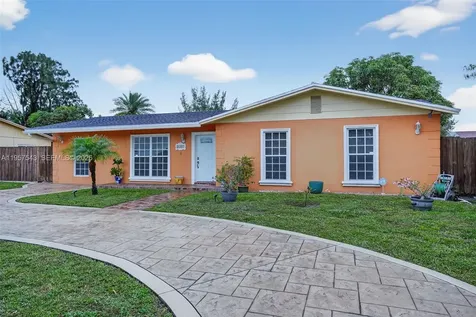 3427 NW 196th Lane Miami Gardens FL 33056