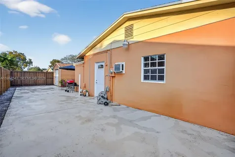 3427 NW 196th Lane Miami Gardens FL 33056