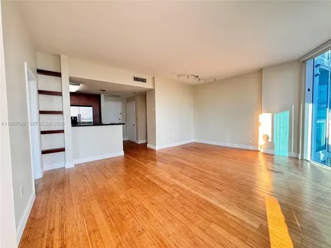 6515 Collins Avenue Miami Beach FL 33141