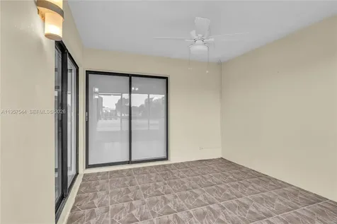 220 Lakeview Drive Weston FL 33326