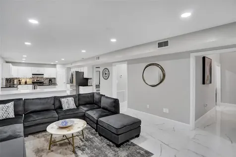 466 NE 8th Avenue Deerfield Beach FL 33441