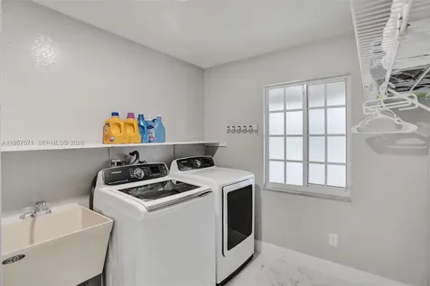 466 NE 8th Avenue Deerfield Beach FL 33441