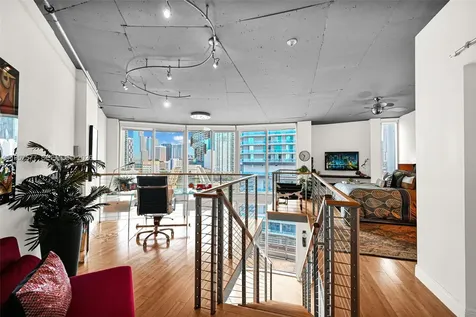 690 SW 1st Court Miami FL 33130