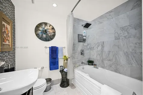 690 SW 1st Court Miami FL 33130
