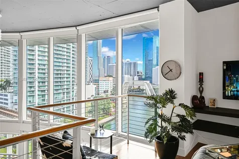 690 SW 1st Court Miami FL 33130