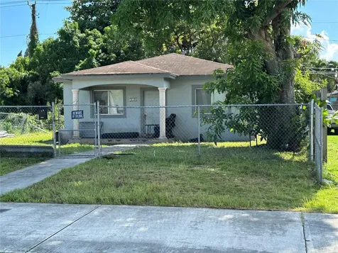 10136 E Hibiscus Street Palmetto Bay FL 33157