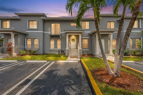 5265 NW 112th Avenue Doral FL 33178
