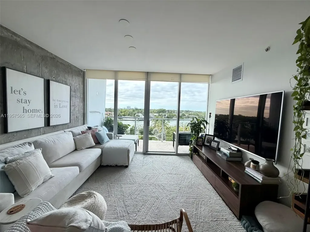 6305 Indian Creek Drive Miami Beach FL 33141