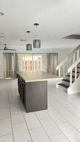 8191 NW 8th Manor Plantation FL 33324