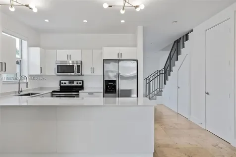 2784 SW 34th Avenue Miami FL 33133