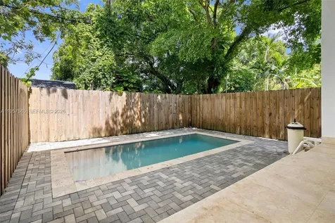 2784 SW 34th Avenue Miami FL 33133