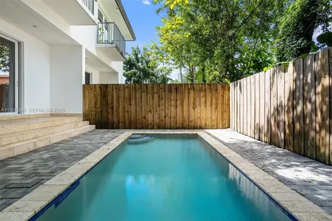 2784 SW 34th Avenue Miami FL 33133