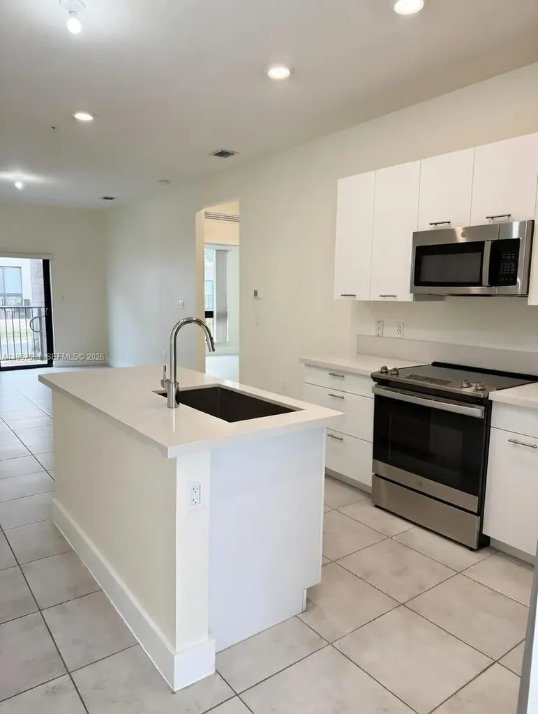 8301 NW 41st Street Doral FL 33166