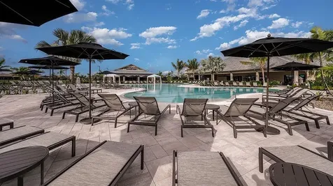 15323 Lucerna Naples FL 34114