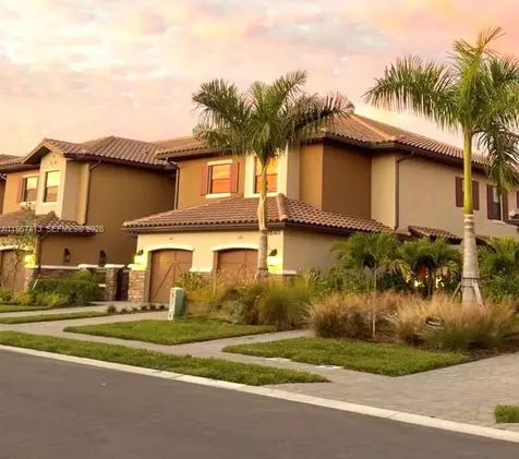 15323 Lucerna Naples FL 34114