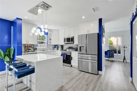 2001 Barcelona Terrace Margate FL 33063