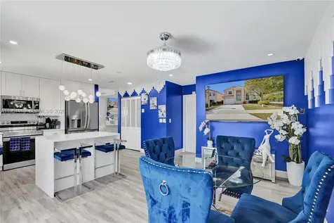 2001 Barcelona Terrace Margate FL 33063
