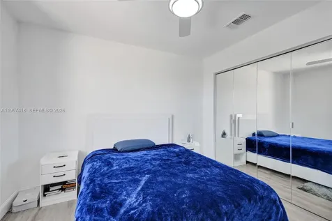 2001 Barcelona Terrace Margate FL 33063