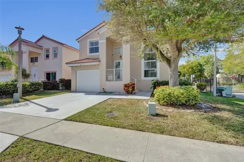 2001 Barcelona Terrace Margate FL 33063
