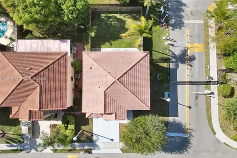 2001 Barcelona Terrace Margate FL 33063