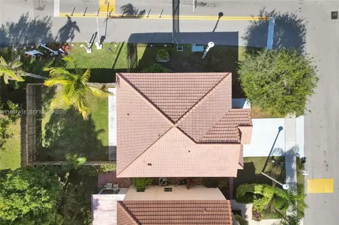2001 Barcelona Terrace Margate FL 33063