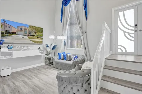 2001 Barcelona Terrace Margate FL 33063