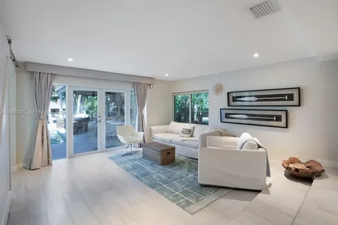 7910 Hawthorne Avenue Miami Beach FL 33141