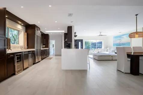 7910 Hawthorne Avenue Miami Beach FL 33141