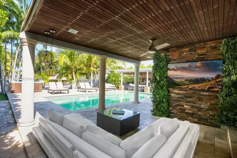 7910 Hawthorne Avenue Miami Beach FL 33141