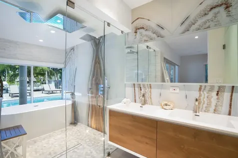 7910 Hawthorne Avenue Miami Beach FL 33141