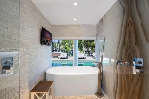 7910 Hawthorne Avenue Miami Beach FL 33141