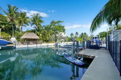 7910 Hawthorne Avenue Miami Beach FL 33141