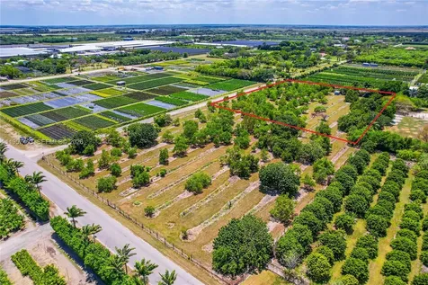 254XX SW 217ave Homestead FL 33031