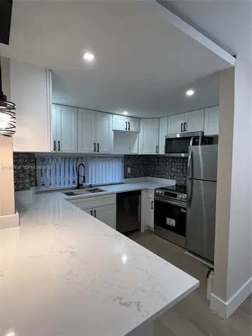 17021 N Bay Road Sunny Isles Beach FL 33160