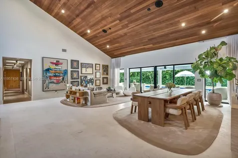 5902 SW 105th Street Pinecrest FL 33156